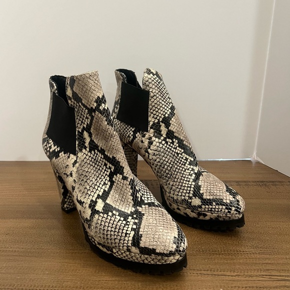 All Saints Sarris Snakeskin Bootie 40 - Picture 2 of 15